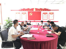 龍城建設(shè)集團(tuán)開展“學(xué)習(xí)黨內(nèi)法規(guī)制度，嚴(yán)肅黨內(nèi)政治生活”主題黨日活動(dòng)暨傳達(dá)集團(tuán)公司第二次黨群工作會(huì)議精神